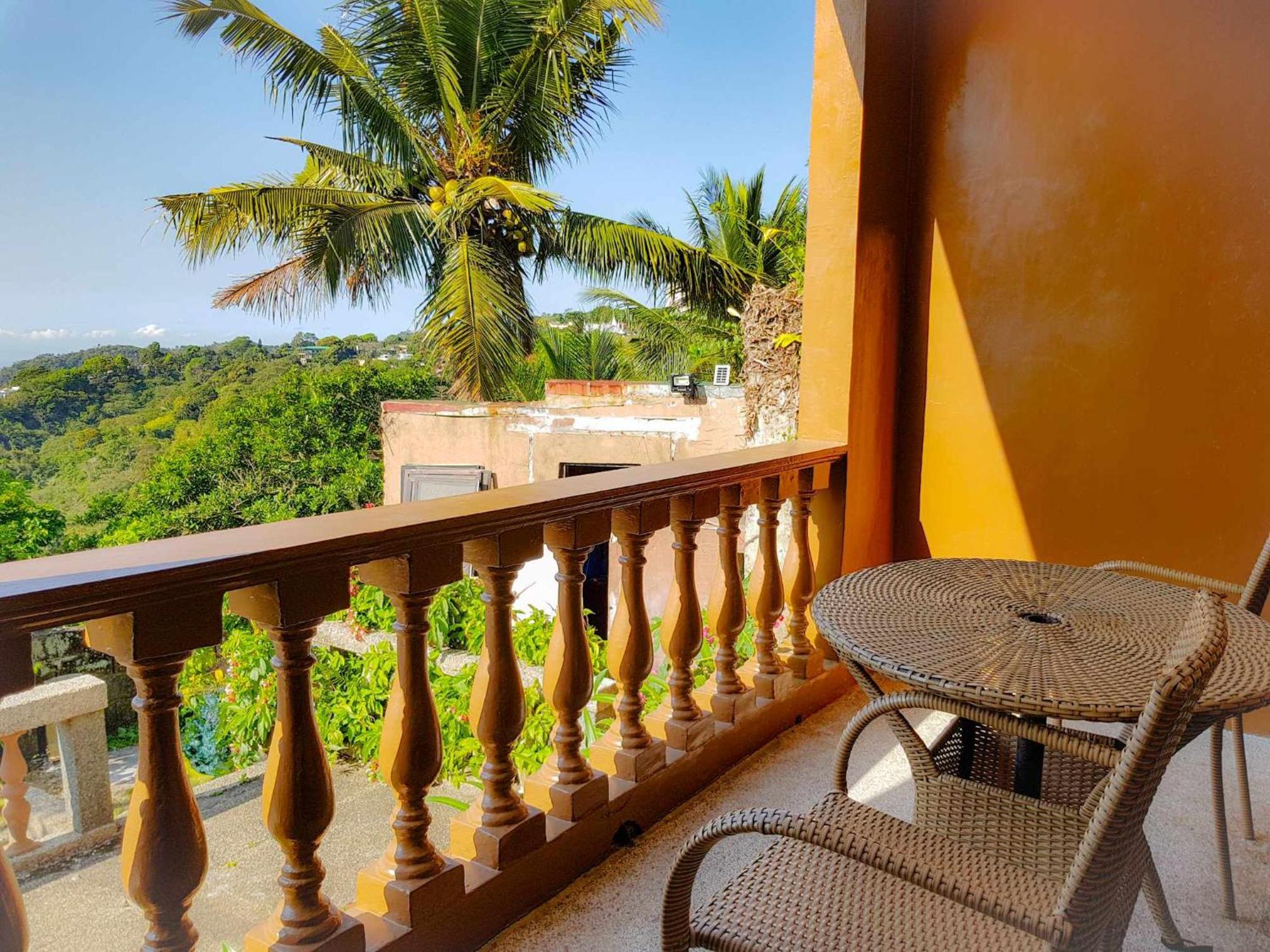 Villa Marinelli Bed And Breakfast Tagaytay City Exterior photo