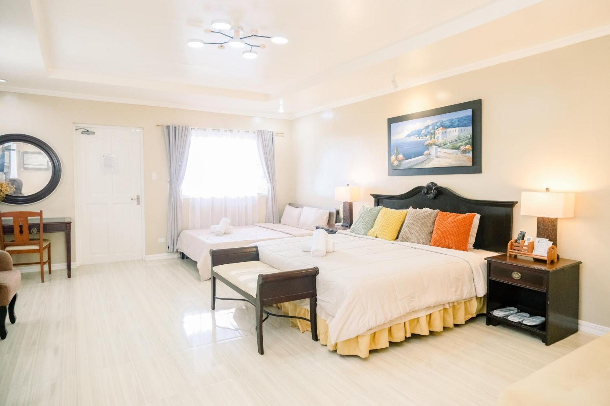 Villa Marinelli Bed And Breakfast Tagaytay City Exterior photo